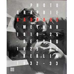 [Bauhaus] PHOTOGRAPHIE BAUHAUS 1919-1933 - Catalogue d'exposition dirig par Jeannine Fiedler (Berlin et Paris, 1990-1991)