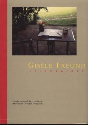 [FREUND] GISELE FREUND : Itinéraires. Catalogue de l'œuvre photographique - Catalogue d'exposition (Centre Pompidou, 1992)